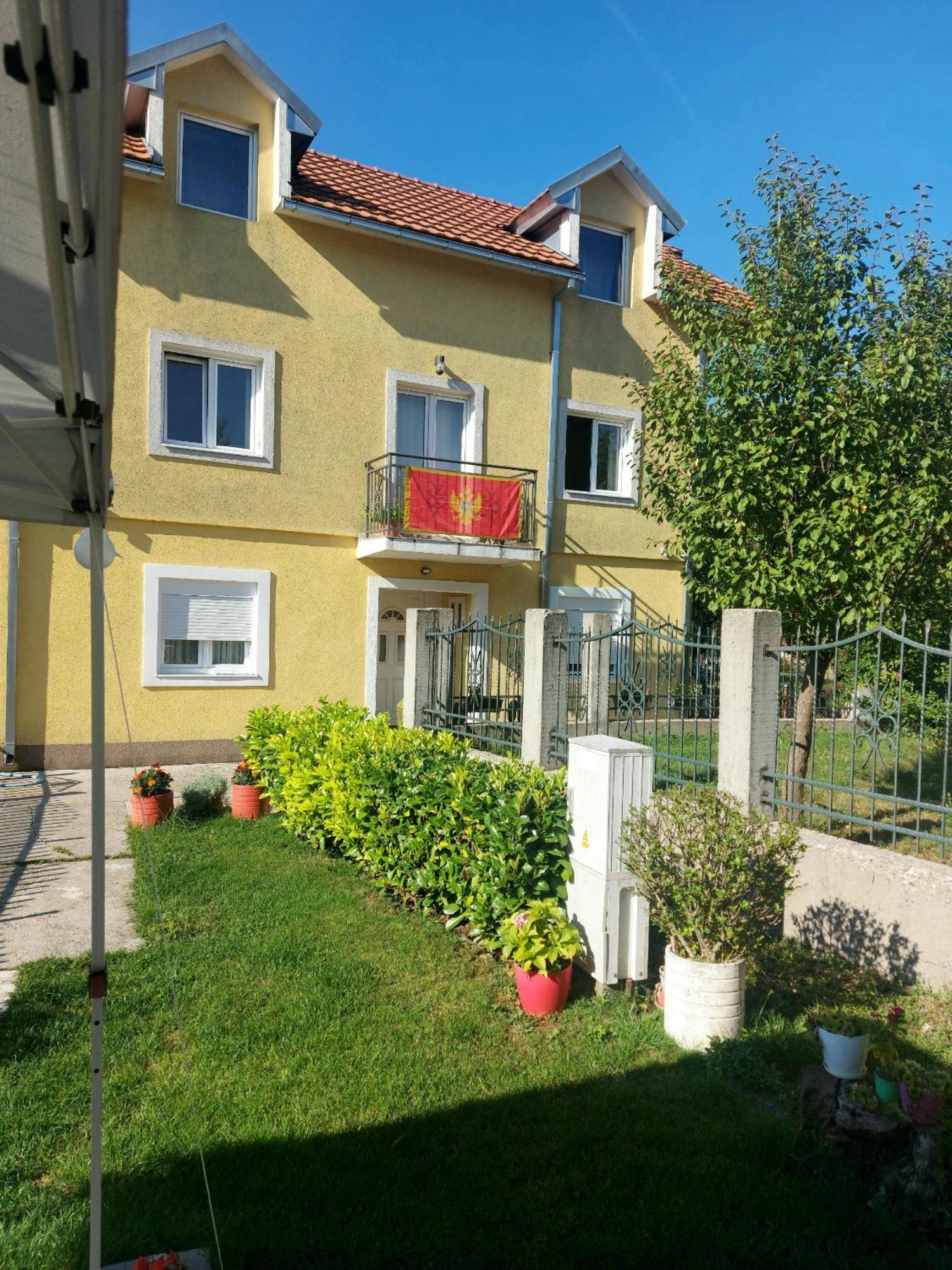 Lucic Guesthouse Cetinje Bagian luar foto